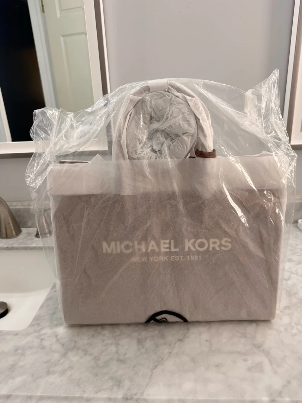 Michael Kors Light Beige Tote with Logo Contrast Trim